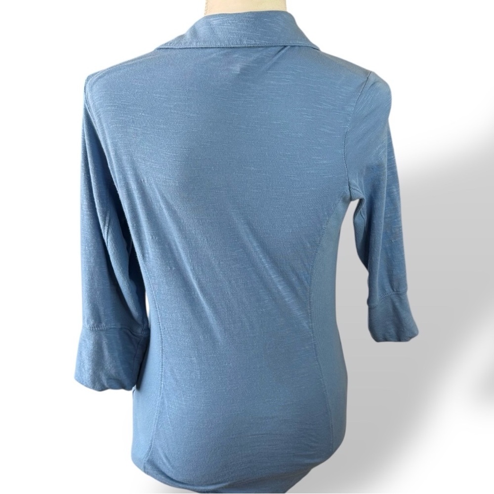 INC International Concepts Women's Light Blue Button Down Shirt M - Picture 3 of 8
